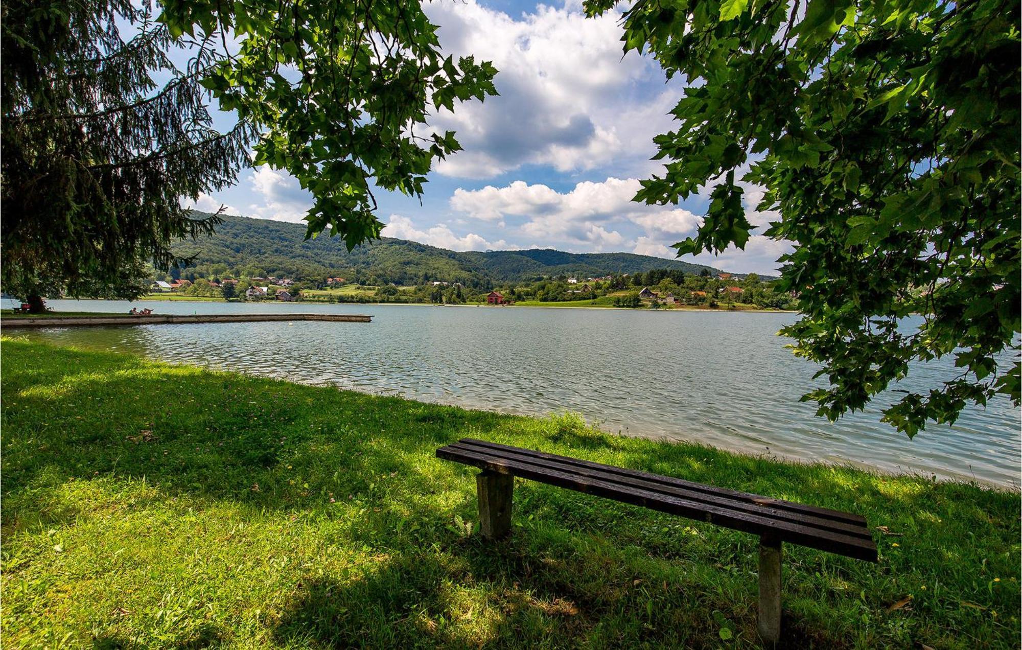Nice Apartment In Ogulin With Kitchen Jasenak Екстер'єр фото